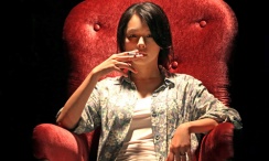美女三级在线